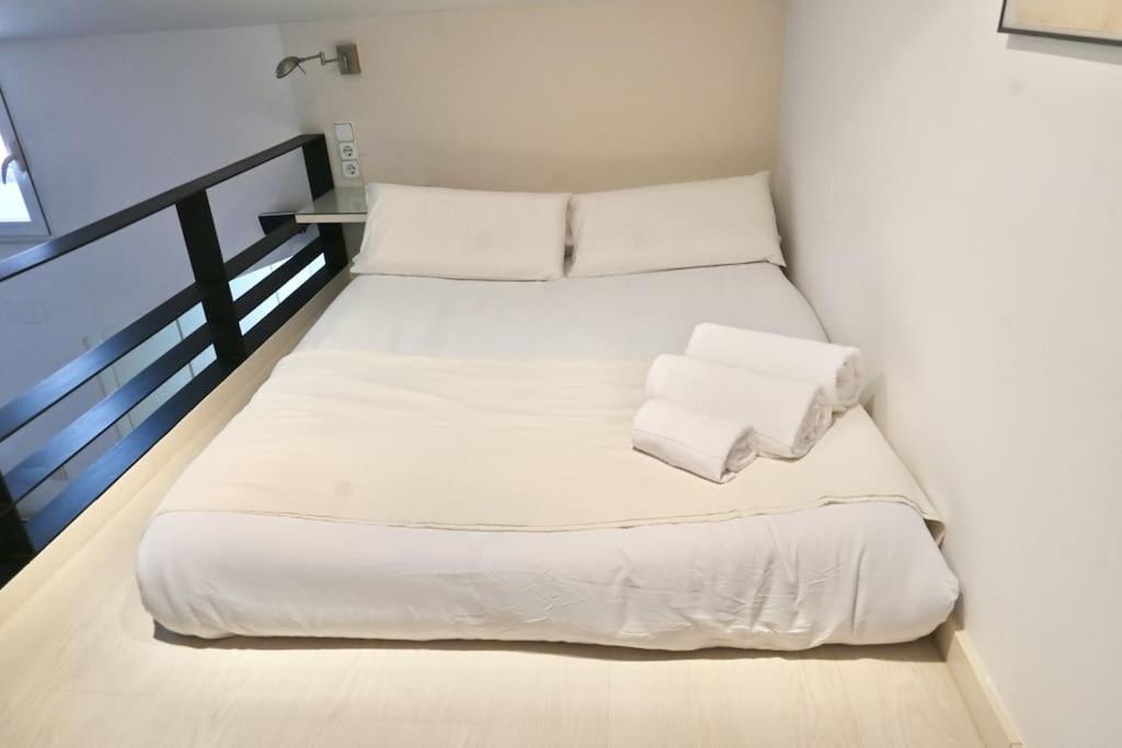 For You Rentals Apartamento Temporal Con Encanto A Pocos Metros Del Sol Myr13 Madrid Exterior foto