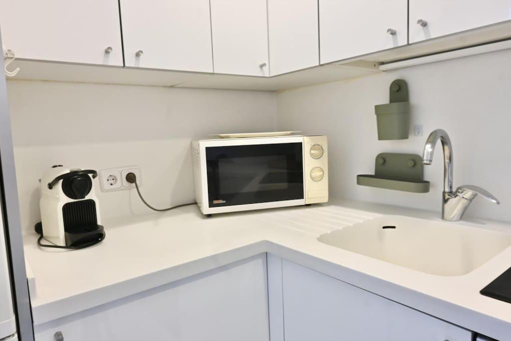 For You Rentals Apartamento Temporal Con Encanto A Pocos Metros Del Sol Myr13 Madrid Exterior foto